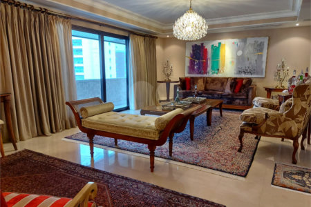 Apartamento à venda com 4 suítes em Moema, São Paulo, SP