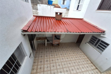 Sobrado com 2 dormitórios com 2 vagas de garagem