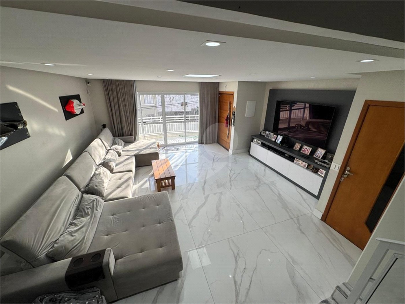 Casa à Venda com 225m² – Ampla e Bem Localizada - Estuda permuta.