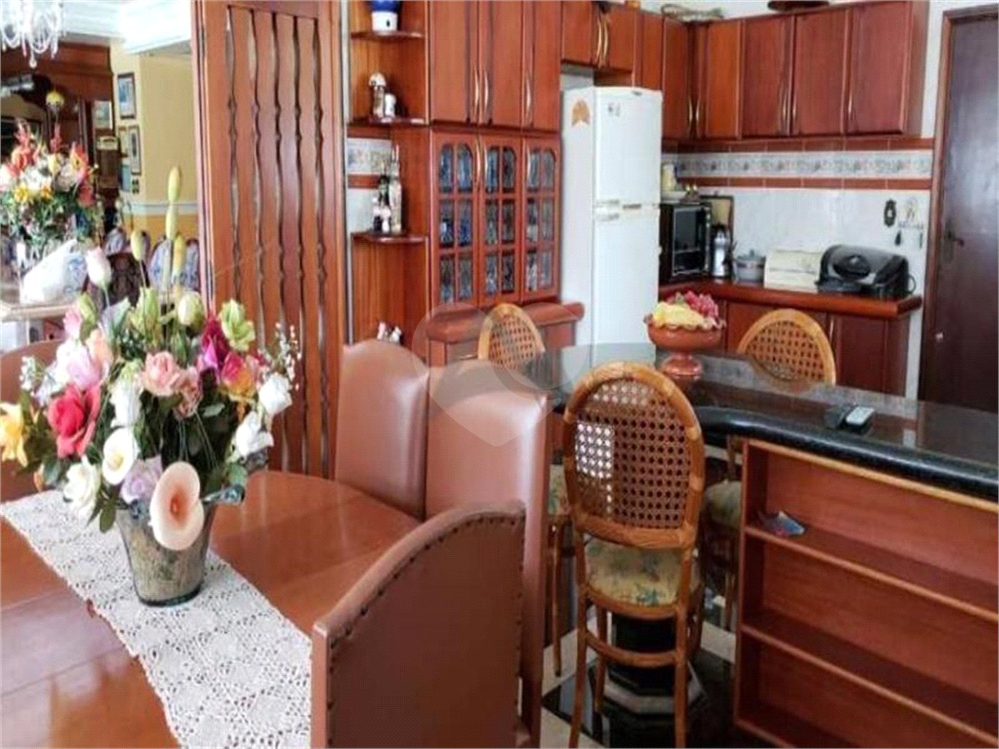 Casa à venda com 4 suítes no condomínio Vale do Itamaraca, Valinhos - SP