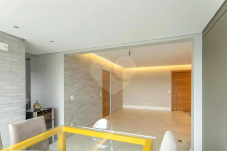 Apartamento à venda com 3 quartos, sendo 1 suíte, em Vila Anastácio, São Paulo, SP