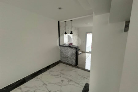 Casa à venda com 2 quartos, sendo 1 suíte,  em Loteamento Parque Santa Cristina, Sorocaba, SP