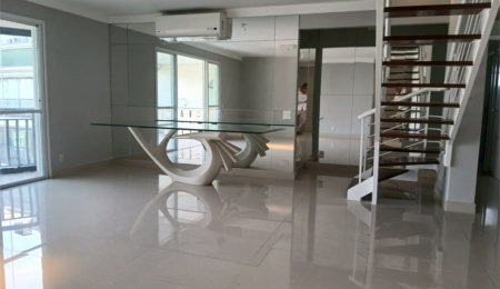 Cobertura à venda com 4 quartos, sendo 3 suítes,  em Cidade São Francisco, São Paulo, SP