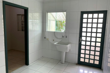 Sobrado à venda com 3 quartos, sendo 1 suíte, em Vila Lageado, São Paulo, SP