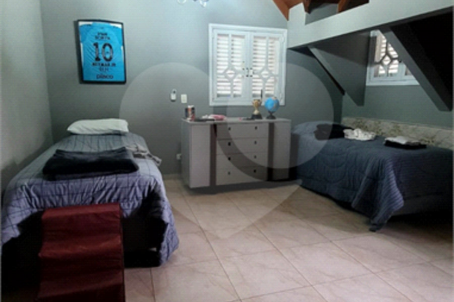 Casa à venda com 3 suítes no condomínio Suíça da Cantareira, Mairiporã - SP