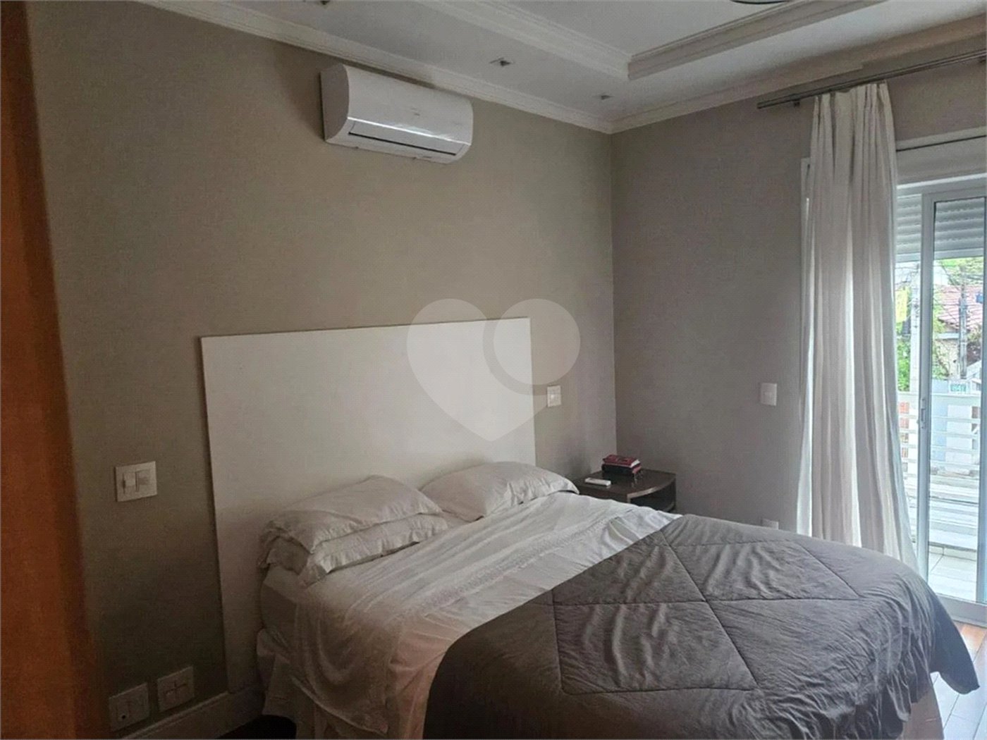 Sobrado à venda com 4 quartos, sendo 2 suítes, em Brooklin Paulista, São Paulo, SP