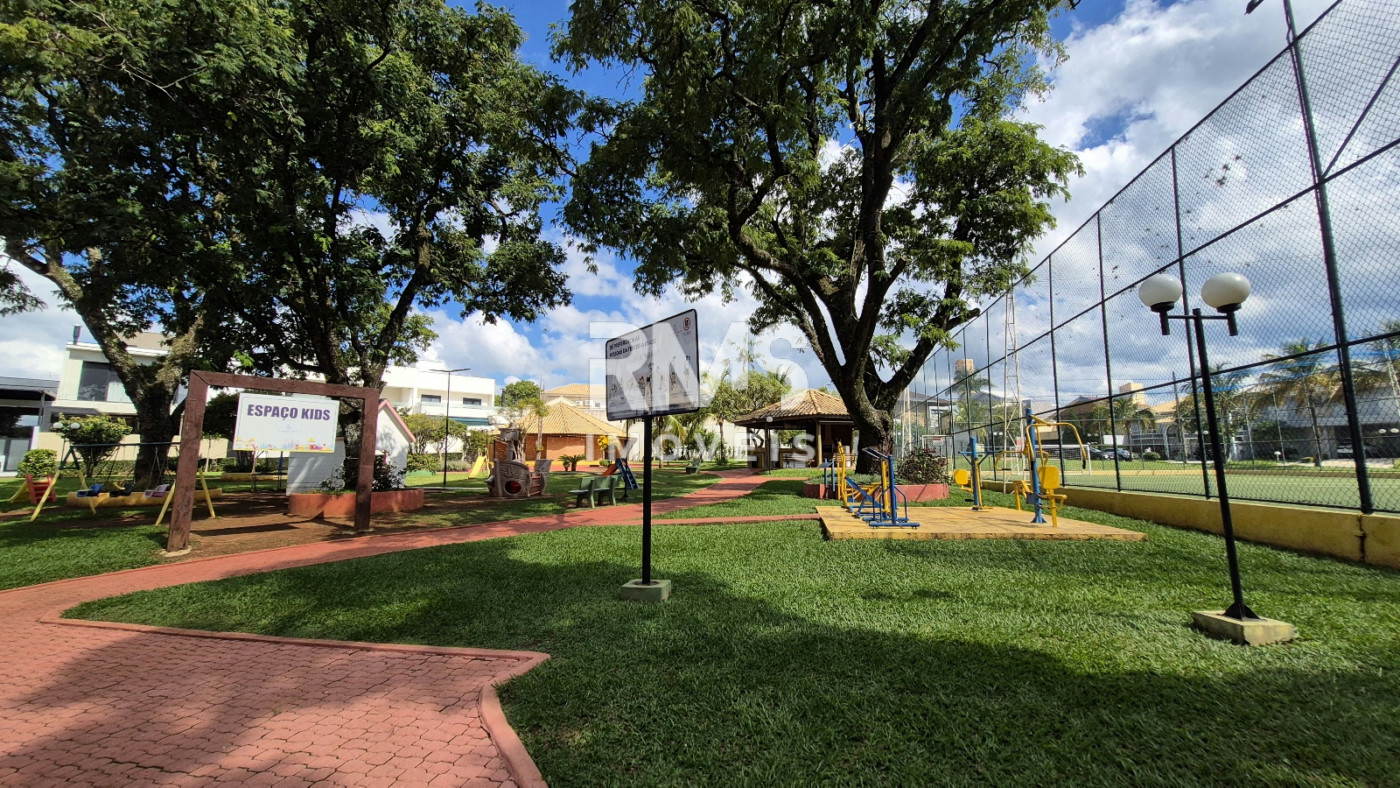 Casa à venda com 3 suítes no condomínio Granja Olga II, Sorocaba - SP