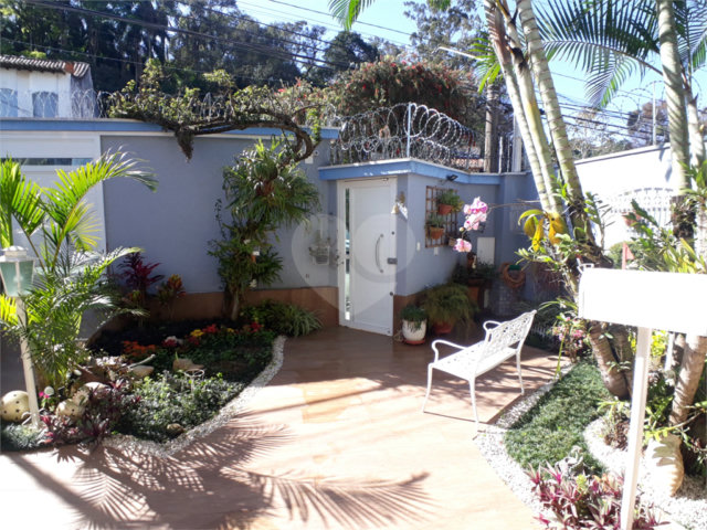 Sobrado à venda com 3 suítes em Horto Florestal, São Paulo, SP