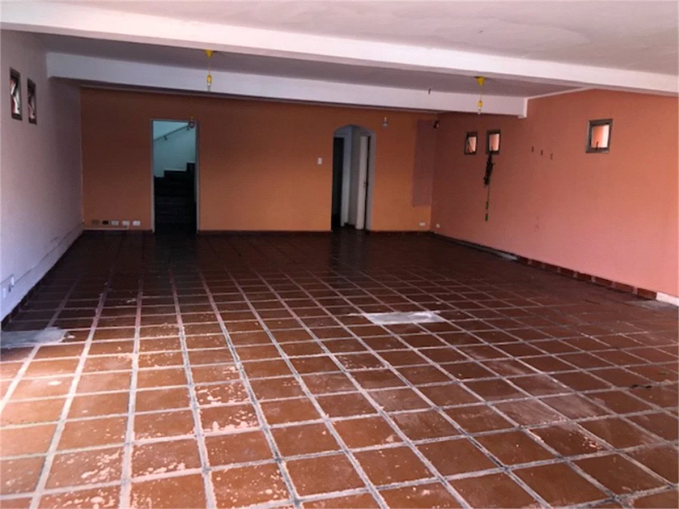Casa à venda com 4 quartos, sendo 2 suítes,  em Jardim Leonor, São Paulo, SP