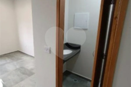 Sobrado à venda com 3 quartos, sendo 1 suíte, em Vila Marina, São Paulo, SP