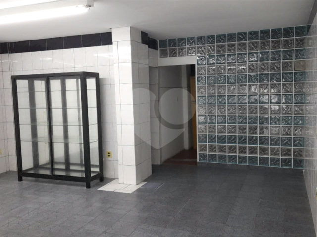 Loja à venda ou para alugar em Santana, São Paulo, SP