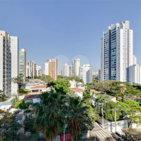 Apartamento à venda com 4 quartos, sendo 2 suítes, em Campo Belo, São Paulo, SP