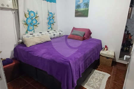 Sobrado à venda com 2 quartos, sendo 1 suíte, em Guaratiba, Rio de Janeiro, RJ