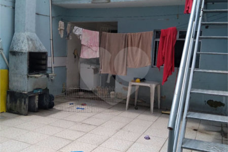 Casa à venda com 5 quartos, sendo 1 suíte,  em Cambuci, São Paulo, SP