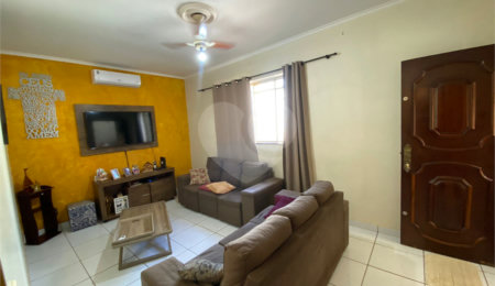 Casa à venda com 4 quartos, sendo 1 suíte,  em Campos Elíseos, Ribeirão Preto, SP