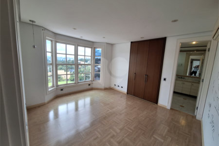 Casa à venda com 4 suítes no condomínio Villagio DI Sopra, São Paulo - SP