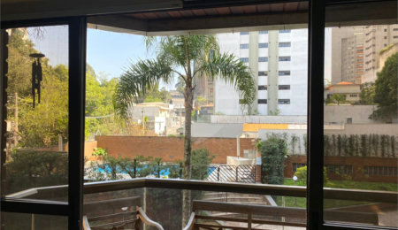 Apartamento à venda com 3 quartos, sendo 1 suíte, em Real Parque, São Paulo, SP