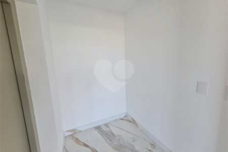 Apartamento à venda com 3 suítes em Jardim Marajoara, São Paulo, SP