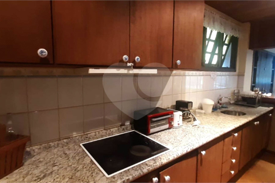 Casa à venda ou para alugar com 4 quartos, sendo 2 suítes, em Serra da Cantareira, Mairiporã, SP