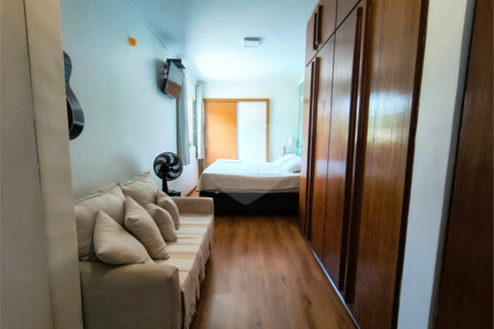 Casa à venda com 3 quartos, sendo 1 suíte, em Vila Indiana, São Paulo, SP