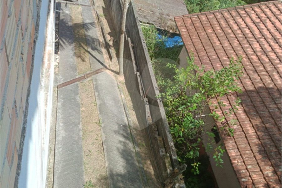 Casa à venda com 4 quartos, sendo 2 suítes, no condomínio Residencial Parque Cerros Verdes, Mairiporã - SP