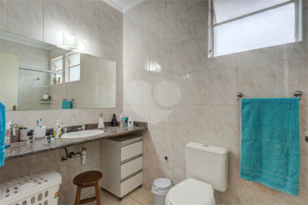 Casa à venda ou para alugar com 4 quartos, sendo 2 suítes, em Ibirapuera, São Paulo, SP