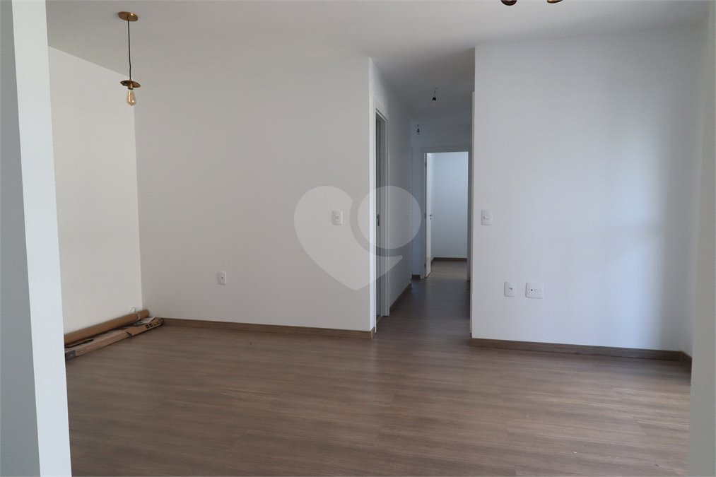 Apartamento à venda com 3 quartos, sendo 1 suíte, em Vila Anastácio, São Paulo, SP