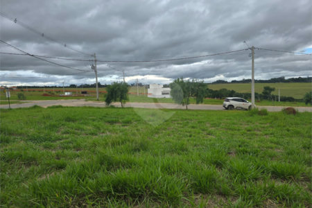 Terreno à venda em Jardim Nova Era, Itapetininga, SP