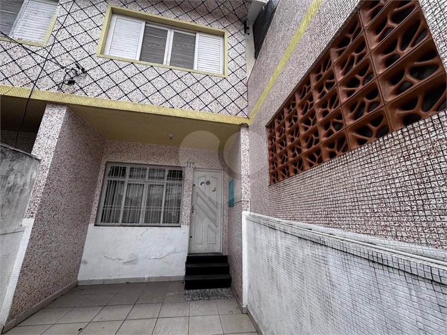 Sobrado à venda com 3 quartos em Vila Dom Pedro Ii, São Paulo, SP