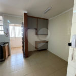 Casa à venda com 3 quartos, sendo 1 suíte,  no condomínio Edifício Crescencia Carolo Balbo, Ribeirão Preto - SP