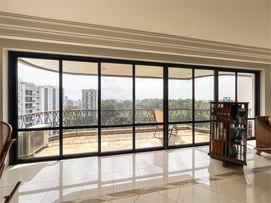 Apartamento à venda ou para alugar com 4 suítes em Alto da Boa Vista, São Paulo, SP