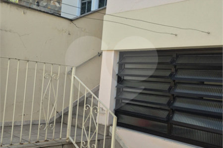 Casa à venda com 4 quartos, sendo 3 suítes,  no condomínio Chácara das Rosas, São Paulo - SP
