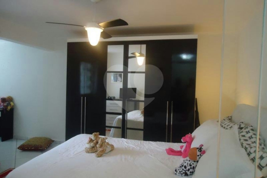 Sobrado à venda com 4 quartos, sendo 3 suítes, em Jardim Floresta, São Paulo, SP