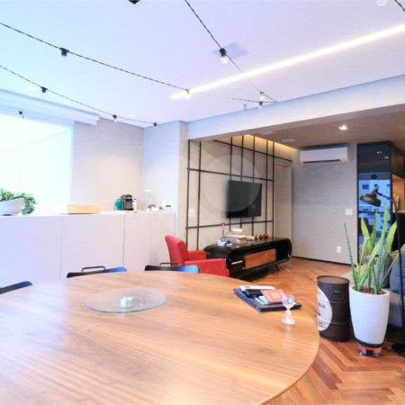Apartamento à venda com 2 suítes em Indianópolis, São Paulo, SP