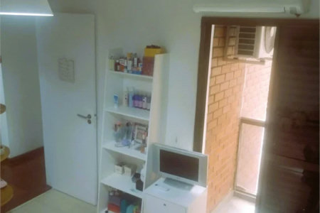 Apartamento à venda com 3 quartos, sendo 1 suíte, em Real Parque, São Paulo, SP