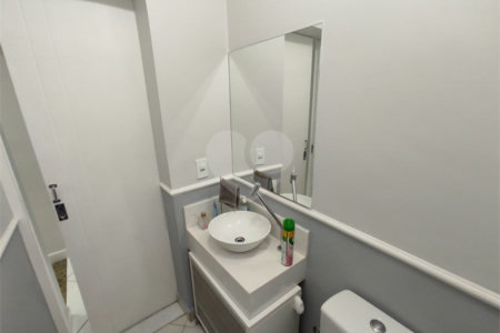 Sobrado à venda com 3 quartos, sendo 1 suíte, em Vila Ema, São Paulo, SP