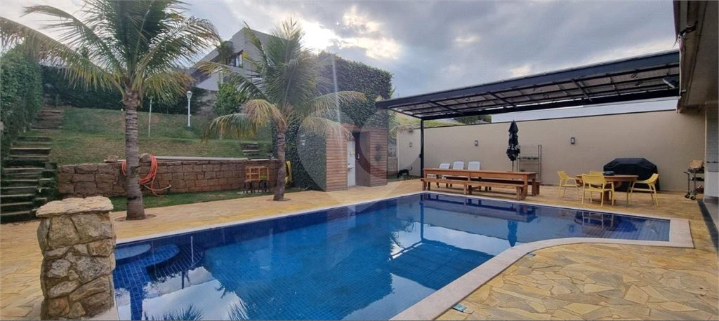 Casa à venda com 4 suítes no condomínio Xapada, Itu - SP
