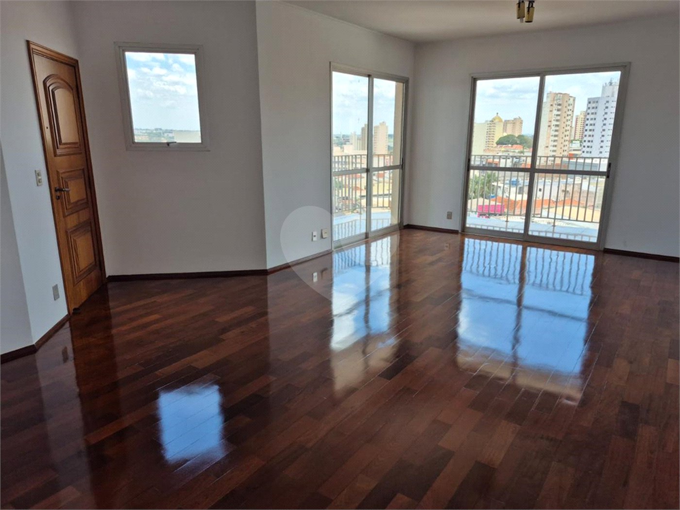 Apartamento à venda ou para alugar com 3 quartos, sendo 1 suíte, no Centro, Araraquara, SP