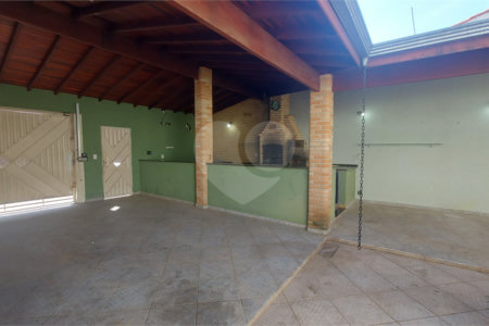 Sobrado à venda com 3 quartos, sendo 1 suíte, em Wanel Ville, Sorocaba, SP