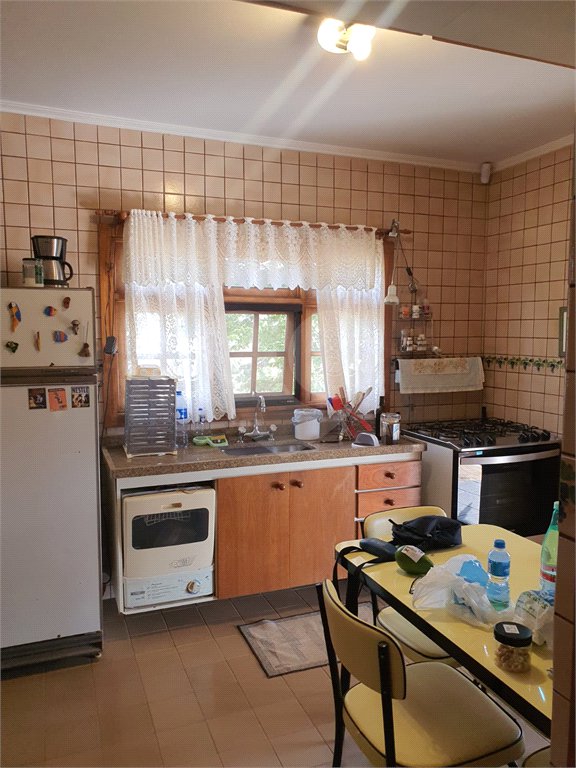 Chácara à venda com 4 quartos, sendo 2 suítes, em Vale dos Pinheiros, Atibaia, SP