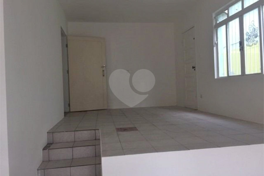Casa à venda com 3 quartos, sendo 1 suíte, em Morumbi, São Paulo, SP