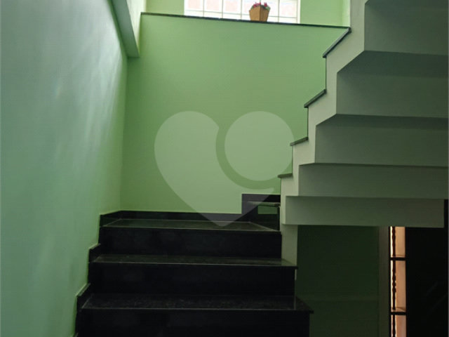 Sobrado à venda com 3 quartos, sendo 1 suíte,  em Vila Paiva, São Paulo, SP
