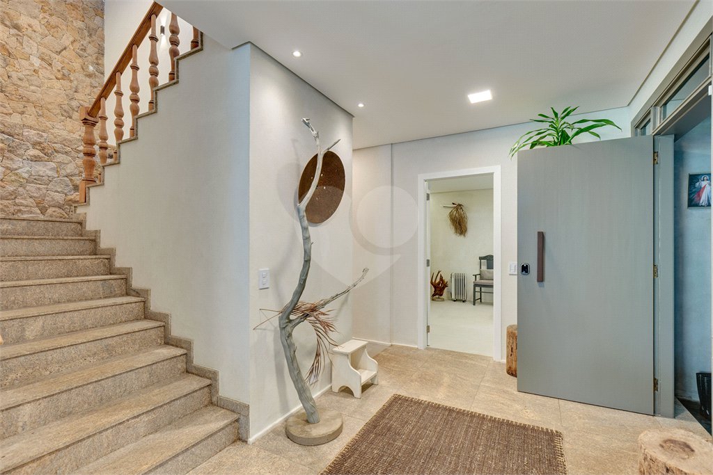 Casa à venda com 3 suítes em Alto da Boa Vista, São Paulo, SP