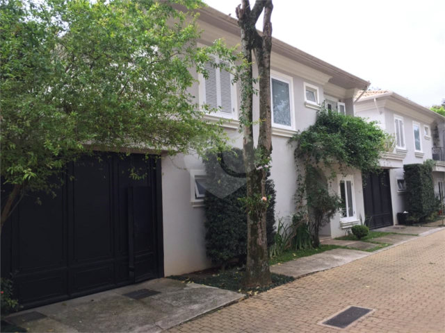 Casa à venda com 4 suítes no condomínio Saint Germain, São Paulo - SP