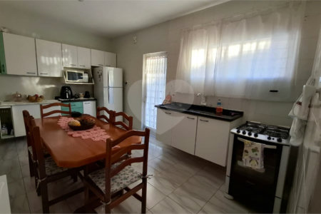 Casa à venda com 3 quartos, sendo 2 suítes, em Jardim Prestes de Barros, Sorocaba, SP
