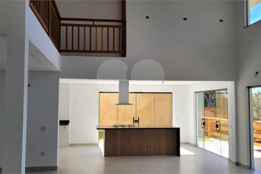 Casa à venda com 4 suítes no condomínio Sausalito, Mairiporã - SP