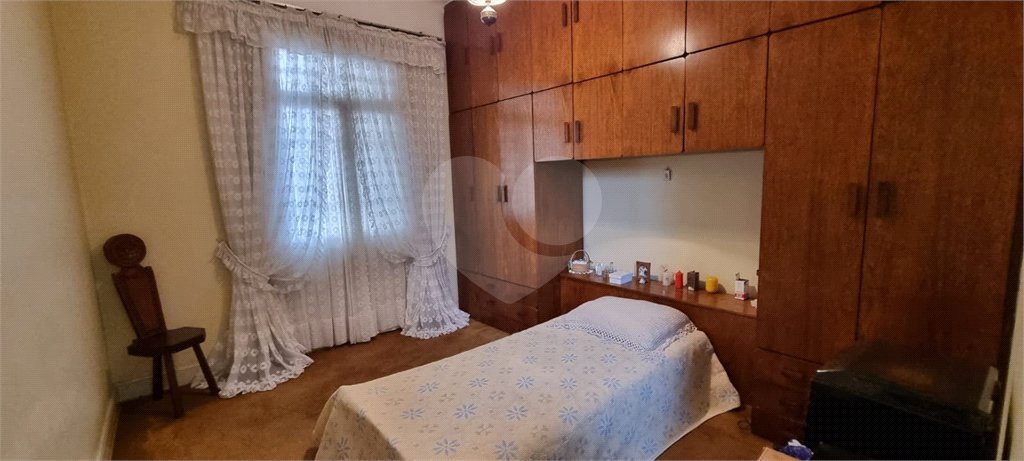 Sobrado à venda com 4 quartos, sendo 1 suíte,  em Água Branca, São Paulo, SP