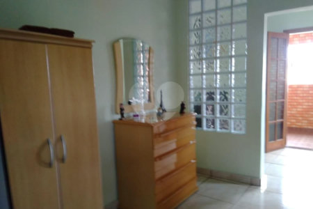 Casa à venda com 4 quartos, sendo 2 suítes, em Jardim Vila Galvão, Guarulhos, SP