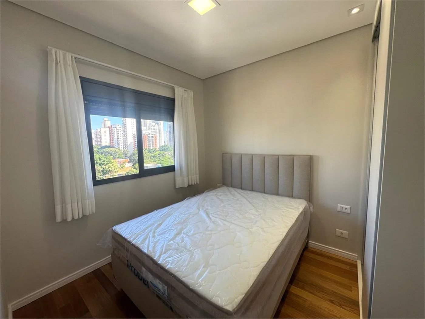 Apartamento à venda com 3 suítes em Brooklin Paulista, São Paulo, SP