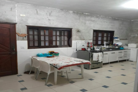 Casa à venda com 4 quartos, sendo 1 suíte, em City Bussocaba, Osasco, SP